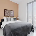 Blueground ו Historical Preserved Estate