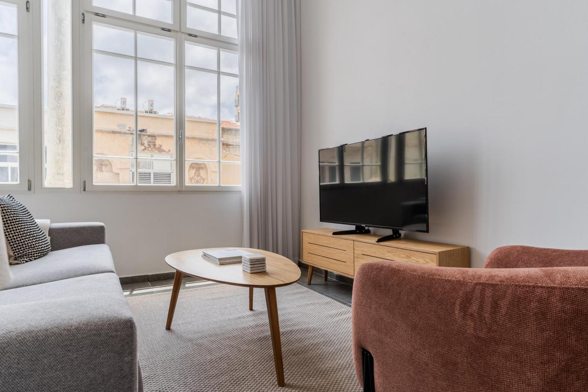 Blueground ו Historical Preserved Estate Tel Aviv