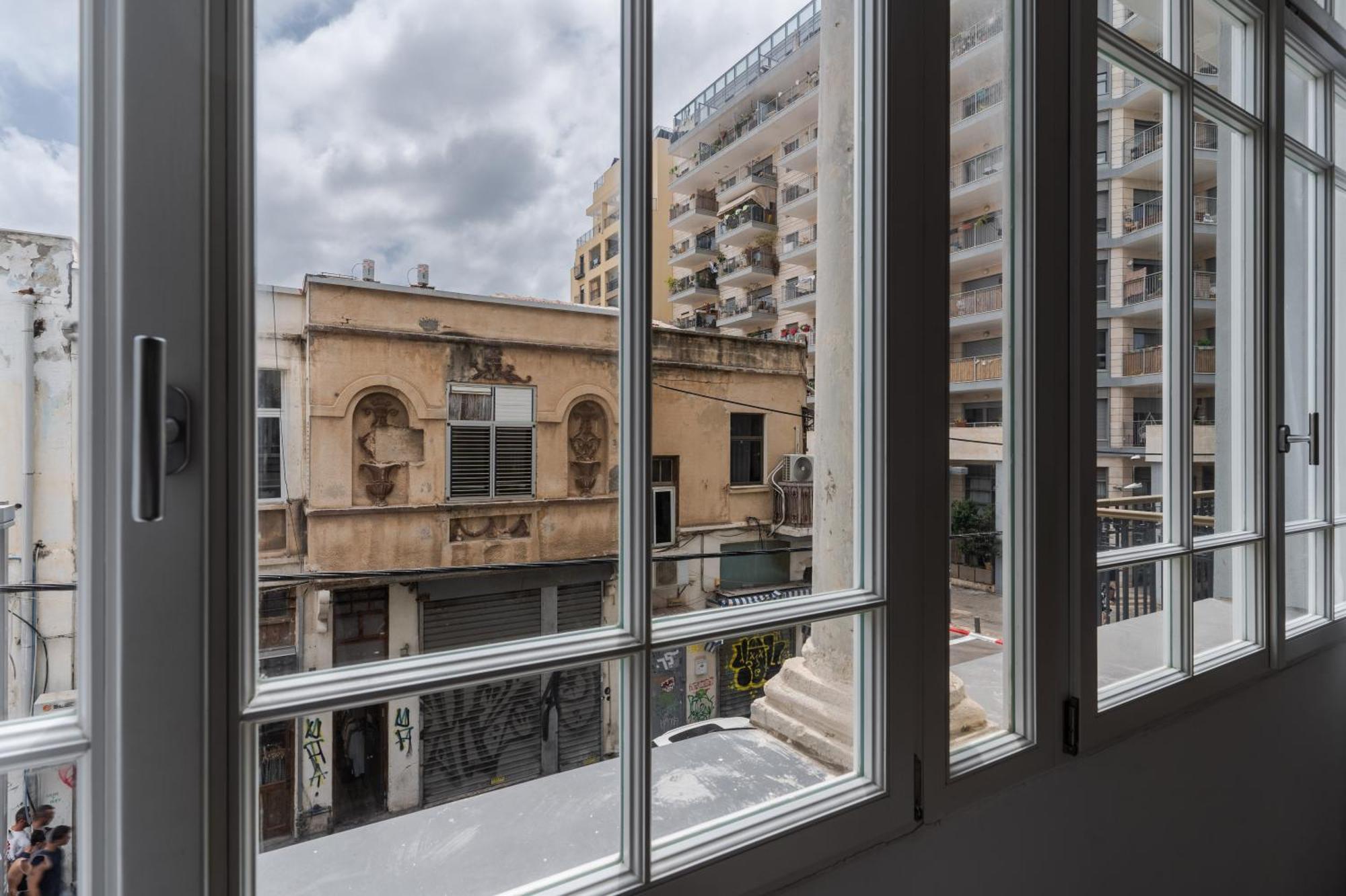 Blueground ו Historical Preserved Estate Apartment