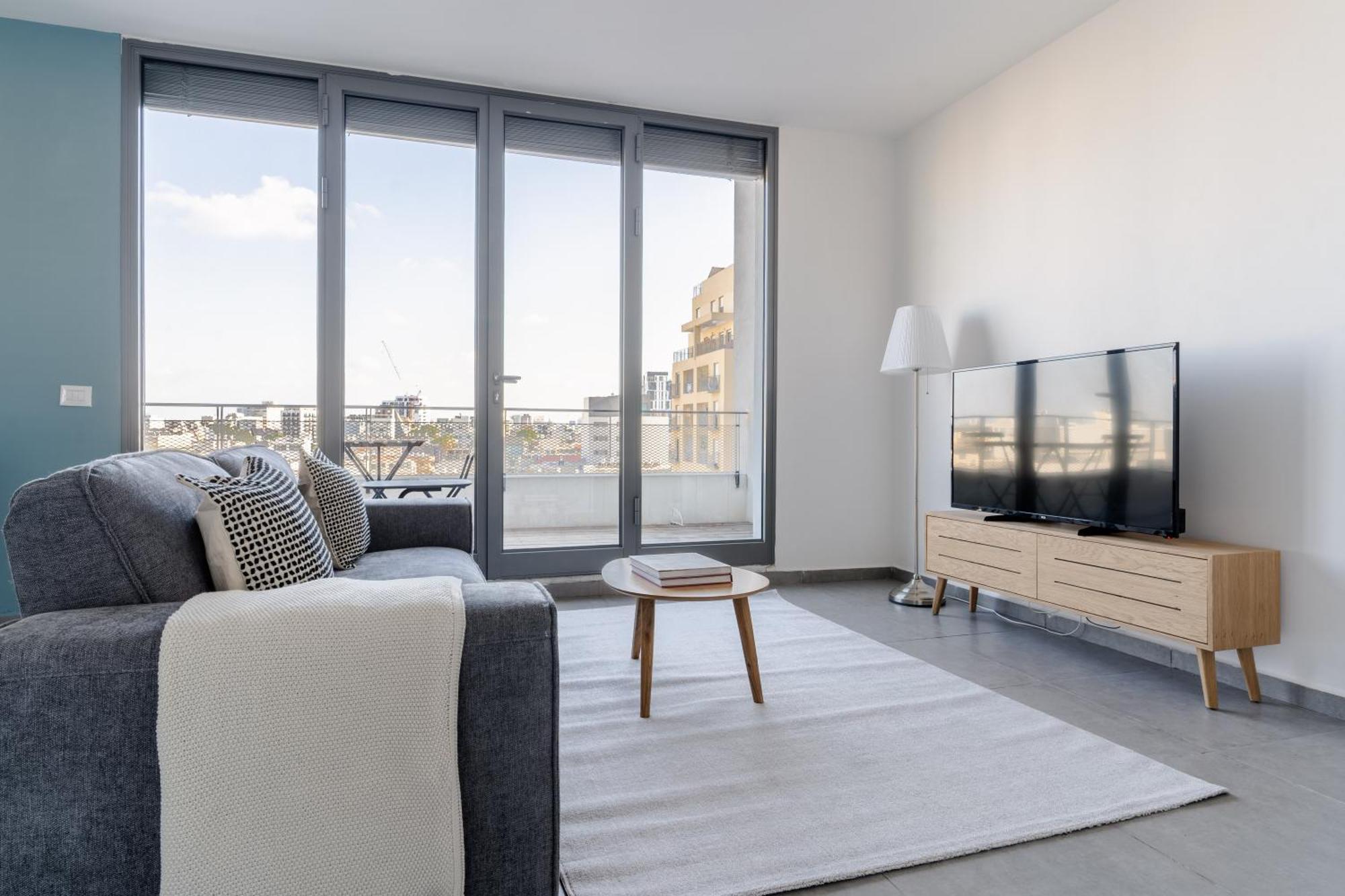 Blueground ו Historical Preserved Estate Apartment