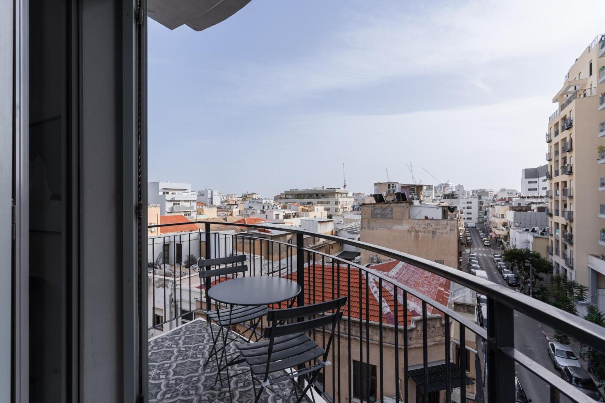 Blueground ו Historical Preserved Estate Apartment